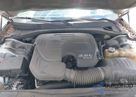 2017 Chrysler 300C z USA, uszkodzony, nr VIN 2C3CCAEG6HH590863